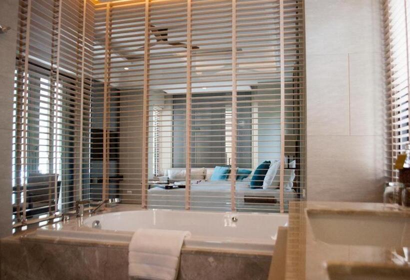 テラス付スイート, Layana Resort & Spa Adult Only Sha Extra Plus