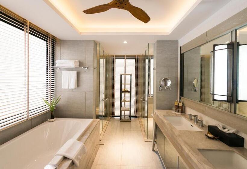 キングサイズベッドのスタンダードルーム, Layana Resort & Spa Adult Only Sha Extra Plus