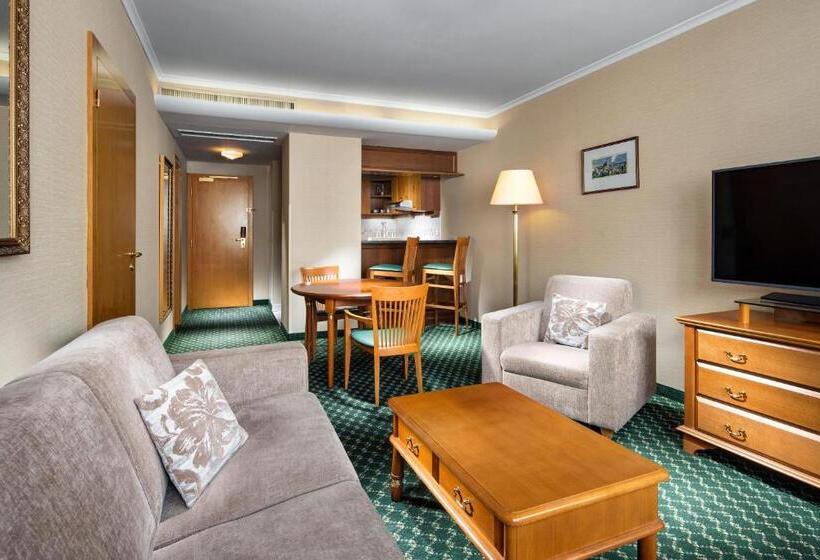 1 Bedroom Deluxe Apartment