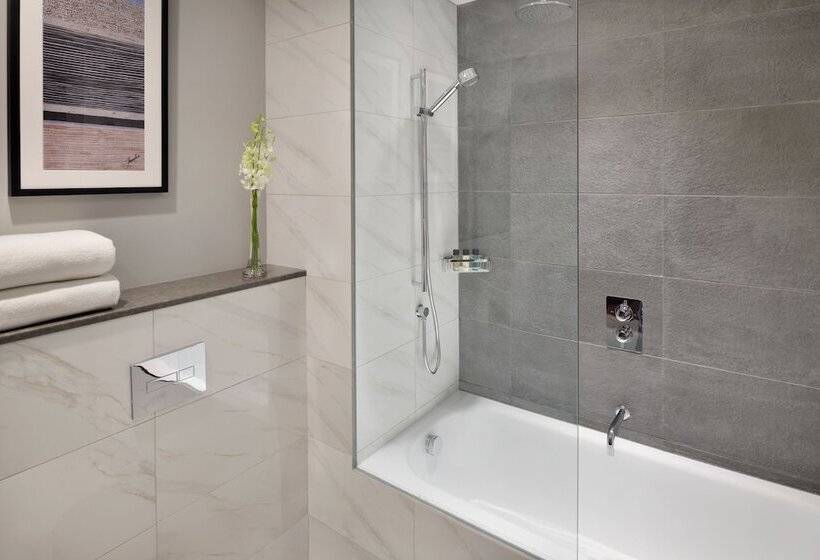 اتاق اجرایی, Mövenpick Hotel & Apartments Bur Dubai