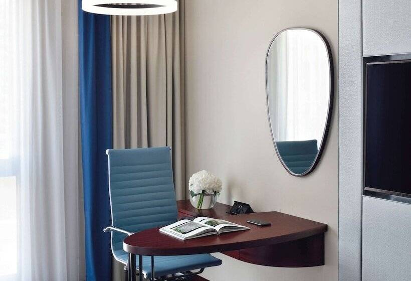 اتاق اجرایی, Mövenpick Hotel & Apartments Bur Dubai