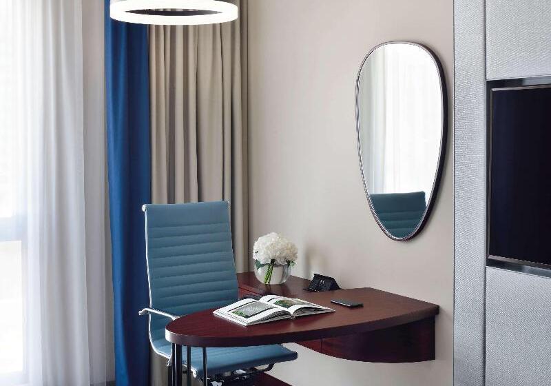 اتاق خانوادگی, Mövenpick Hotel & Apartments Bur Dubai