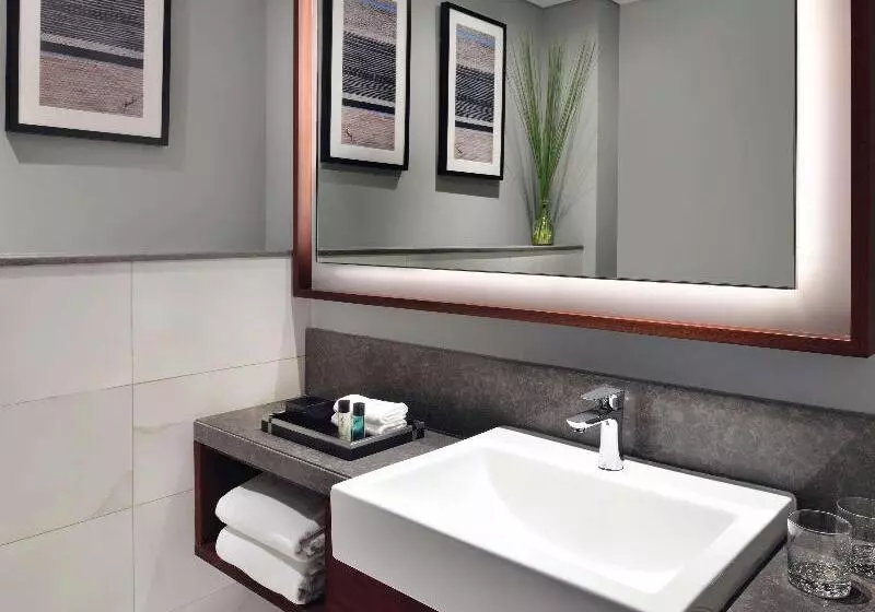 اتاق خانوادگی, Mövenpick Hotel & Apartments Bur Dubai