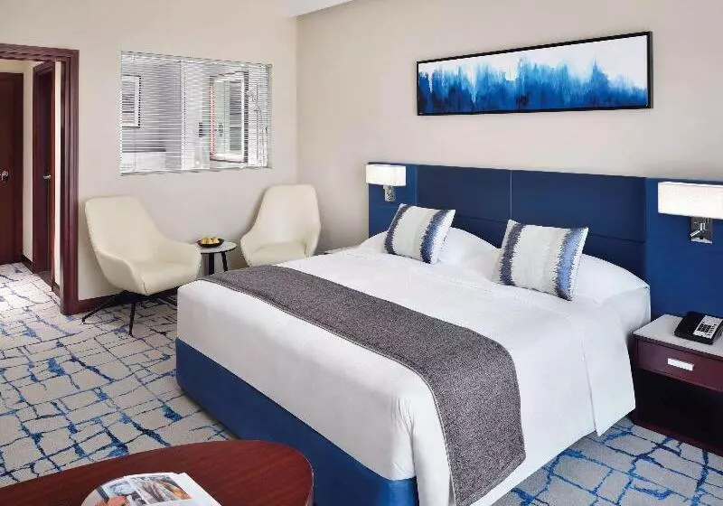 اتاق سوپریور با تخت بزرگ, Mövenpick Hotel & Apartments Bur Dubai