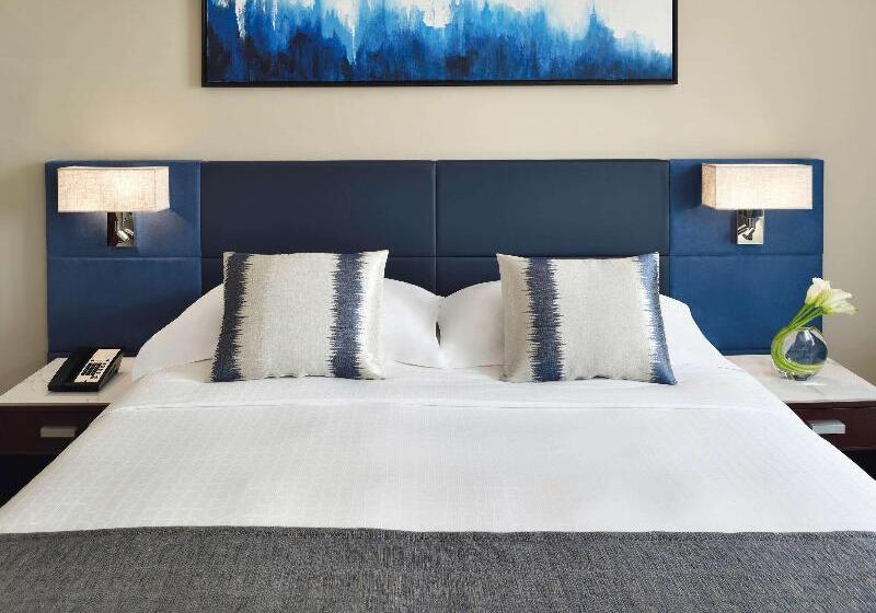 اتاق سوپریور با تخت بزرگ, Mövenpick Hotel & Apartments Bur Dubai