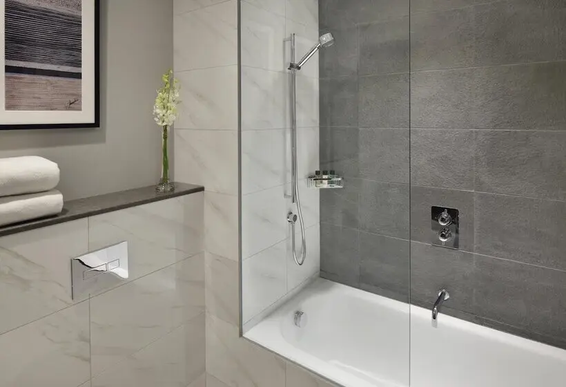اتاق خانوادگی, Mövenpick Hotel & Apartments Bur Dubai
