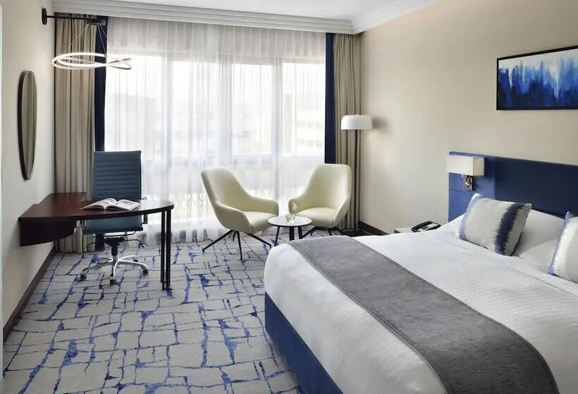 سوییت لوکس, Mövenpick Hotel & Apartments Bur Dubai