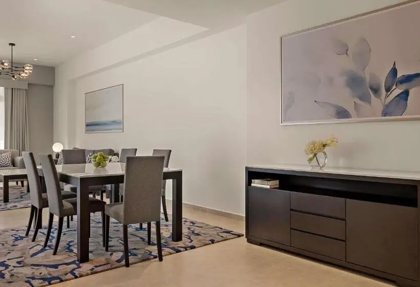 2 Bedroom Apartment with Views, Mövenpick Hotel & Apartments Bur Dubai