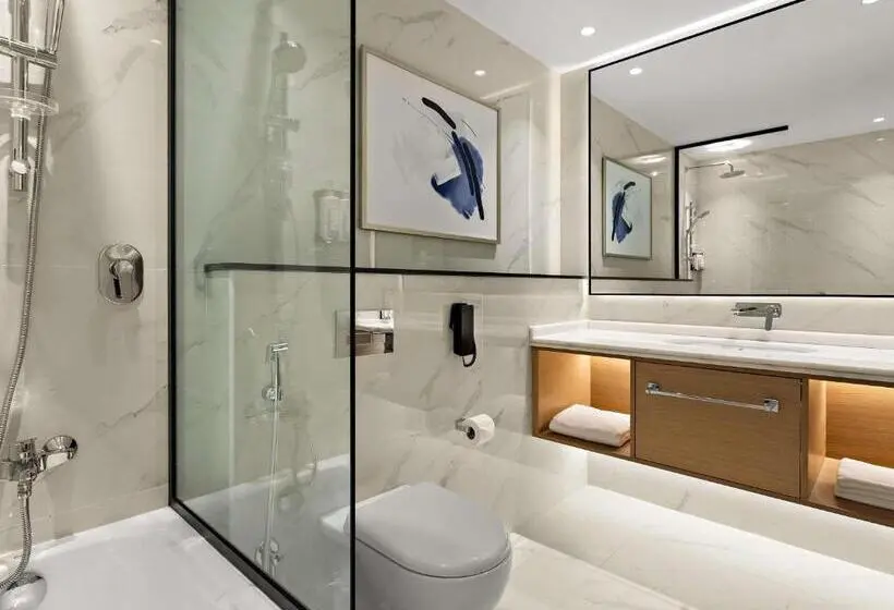 2 Bedroom Apartment with Views, Mövenpick Hotel & Apartments Bur Dubai