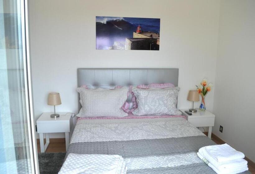 Номер Deluxe с Балконом, Holidays 71