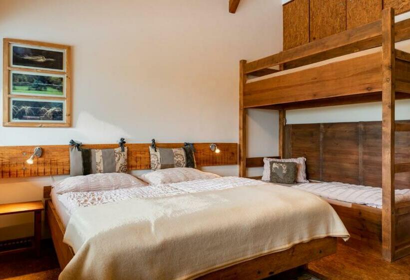 Standard Szoba, Refugio