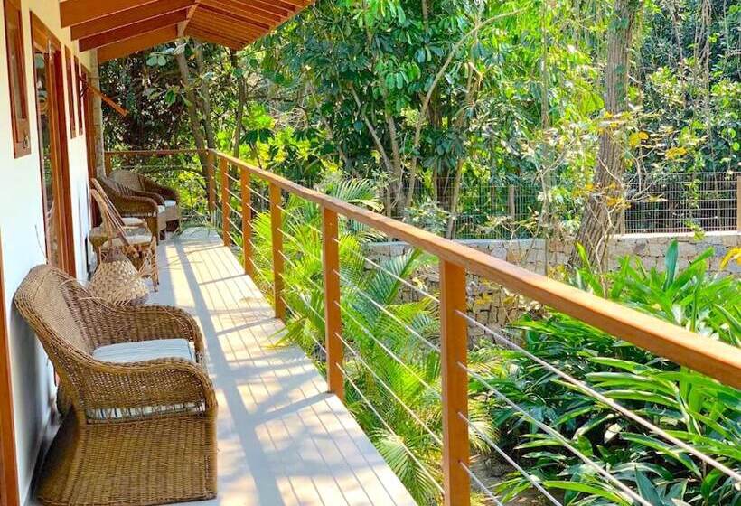 Люкс с Балконом, Reserva Ilhabela