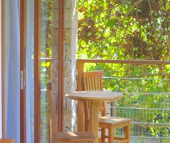 Люкс с Балконом, Reserva Ilhabela