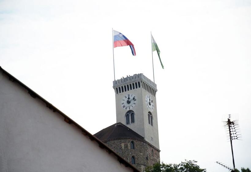 آپارتمان سوپریور 1 خوابه, Apartments And Rooms Meščanka