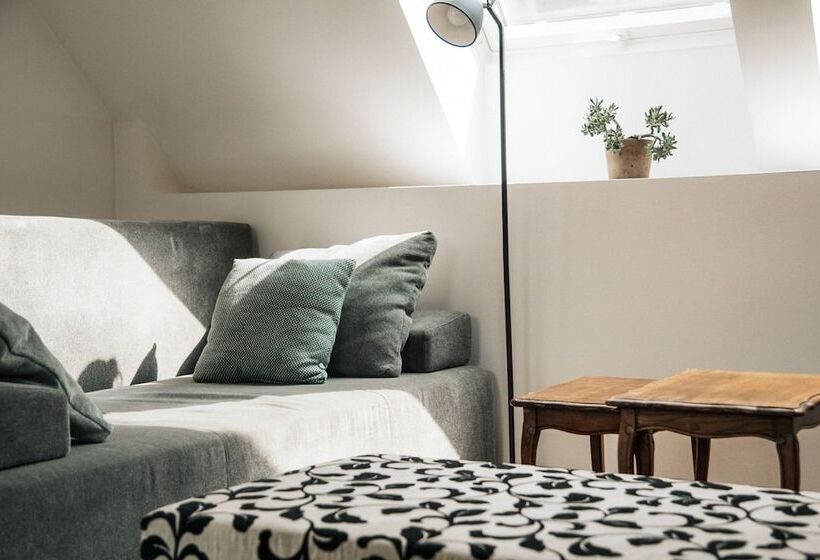 آپارتمان سوپریور 1 خوابه, Apartments And Rooms Meščanka