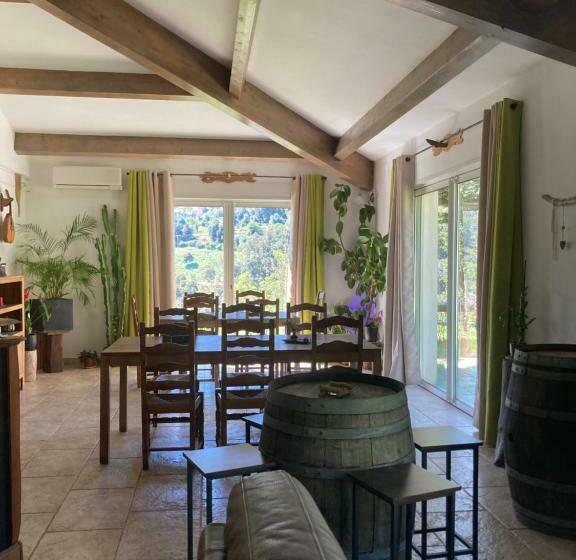 标准间, Domaine U Bugnu