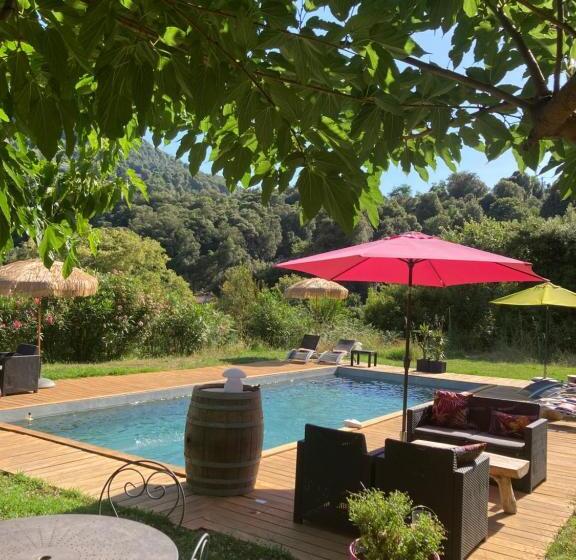 标准间, Domaine U Bugnu