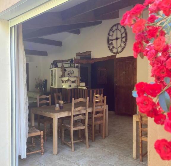 标准间, Domaine U Bugnu