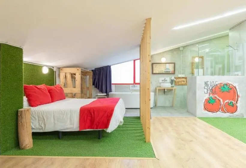 1 Bedroom Penthouse Apartment, Tomate Rooms