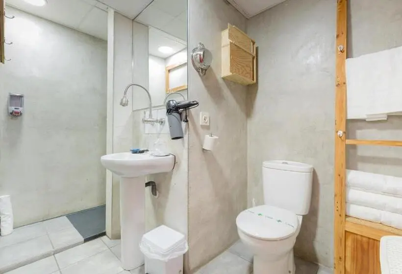 آپارتمان 1 خوابه با تراس, Tomate Rooms