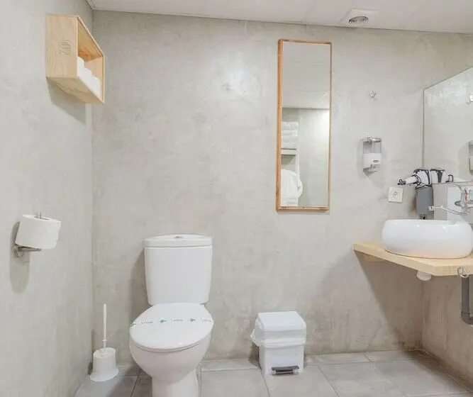 آپارتمان 1 خوابه بدون آشپزخانه, Tomate Rooms
