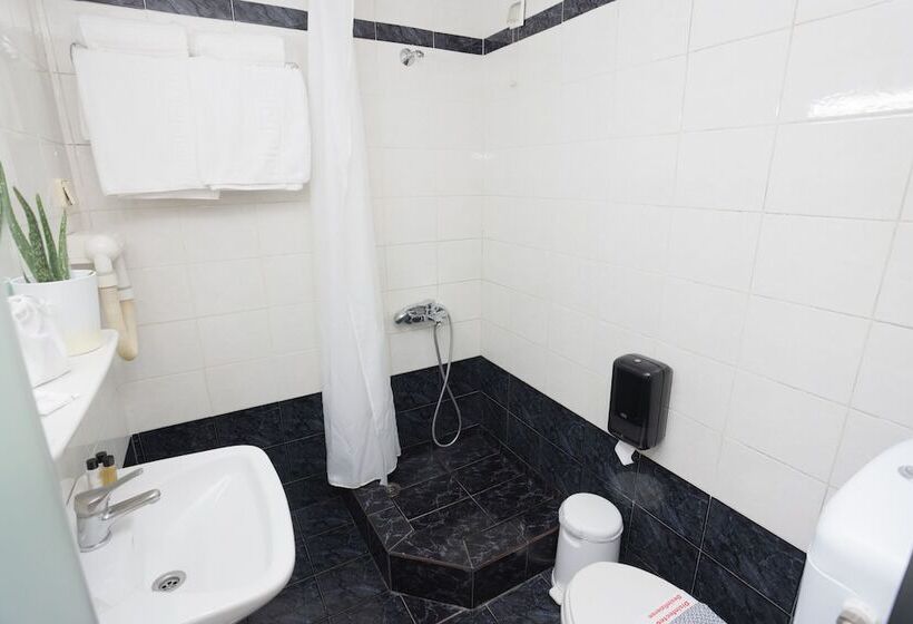 غرفة قياسية, Aegeon