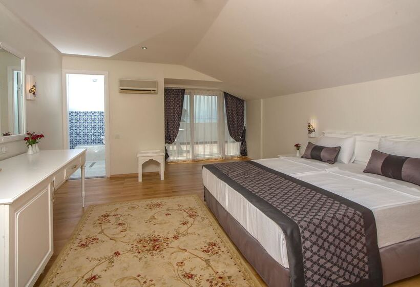 Suite with Terrace, Argos