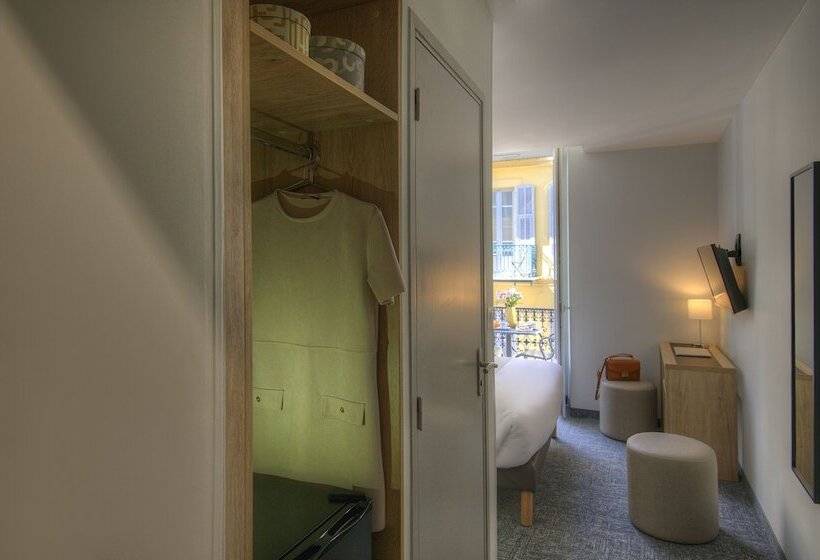 Quarto Estandar, Bristol Nice