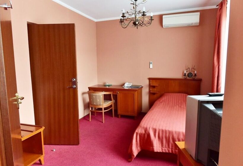 스탠다드 싱글 룸, Danilovskaya