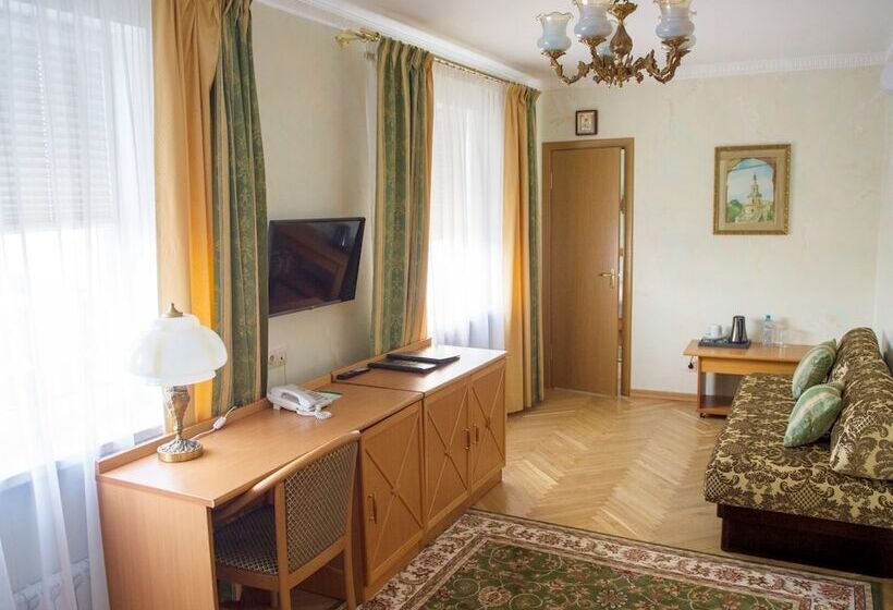 수피리어 룸, Danilovskaya