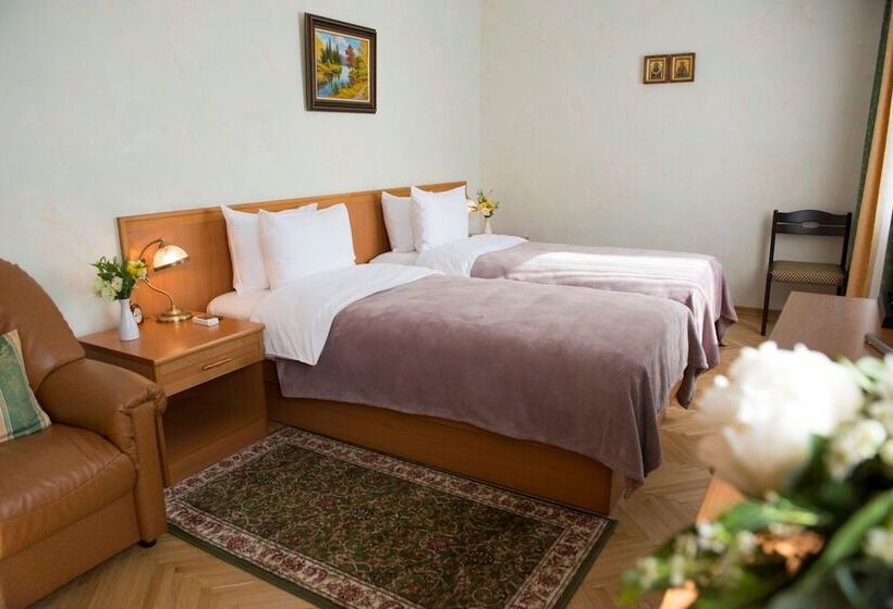 수피리어 룸, Danilovskaya