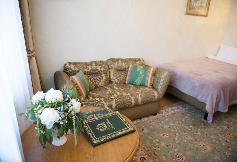 수피리어 싱글 룸, Danilovskaya