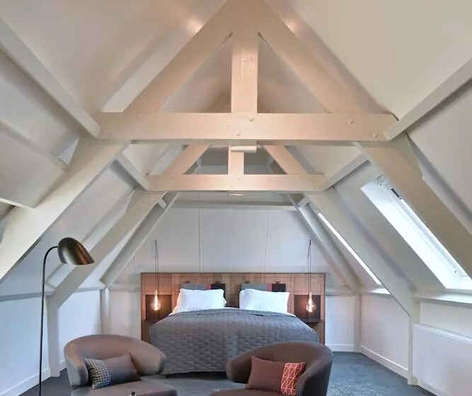 Suite, De Nederlanden, Restaurant & Boutique