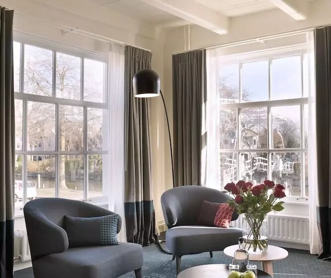 Suite, De Nederlanden, Restaurant & Boutique