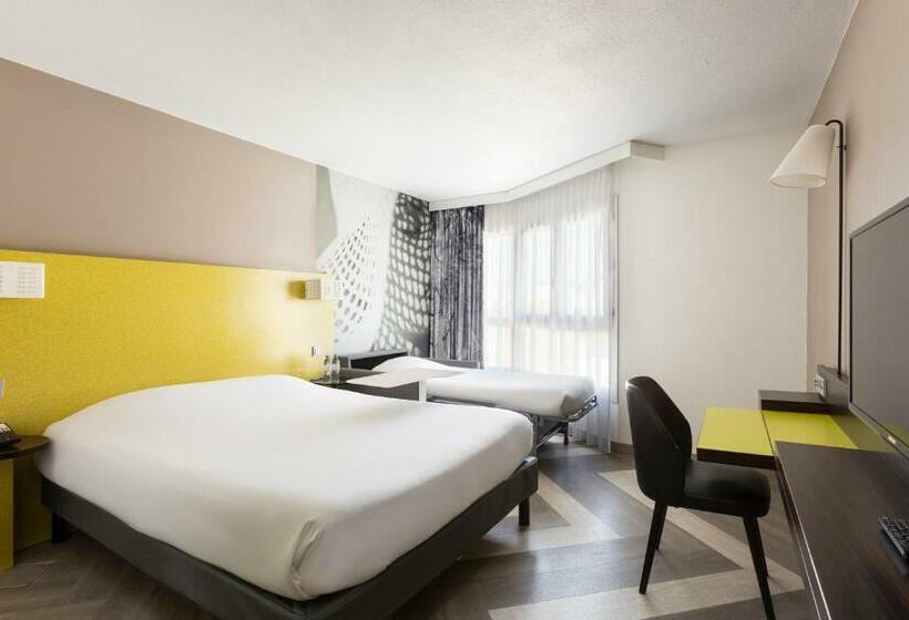 스탠다드 룸 더블 침대, Ibis Styles Nice Centre Port