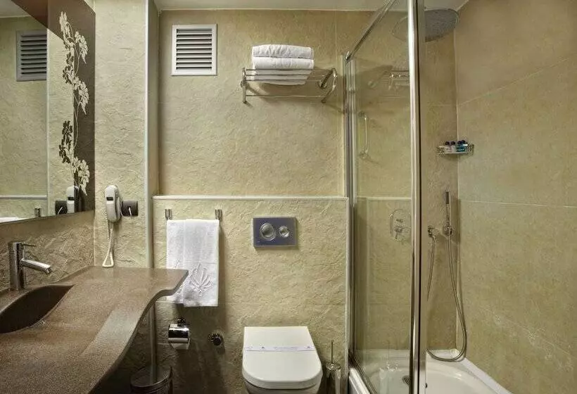スーペリアトリプルルーム, Konak Hotel Taksim