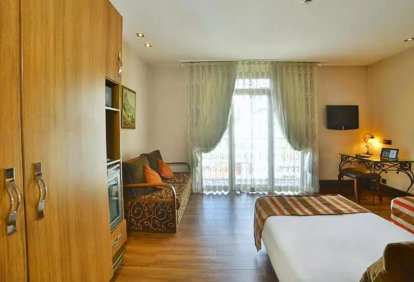 スーペリアトリプルルーム, Konak Hotel Taksim