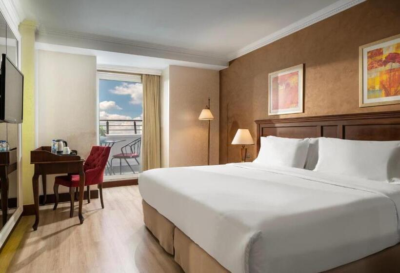 テラス付スーペリアルーム, Occidental Taksim