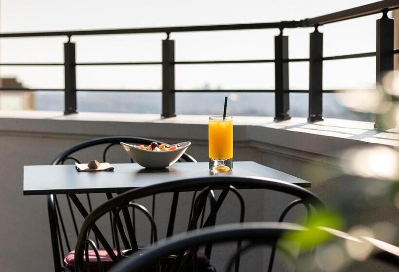 テラス付スーペリアルーム, Occidental Taksim