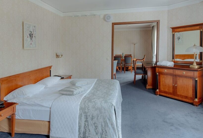 سوئیت پریمیوم, Park