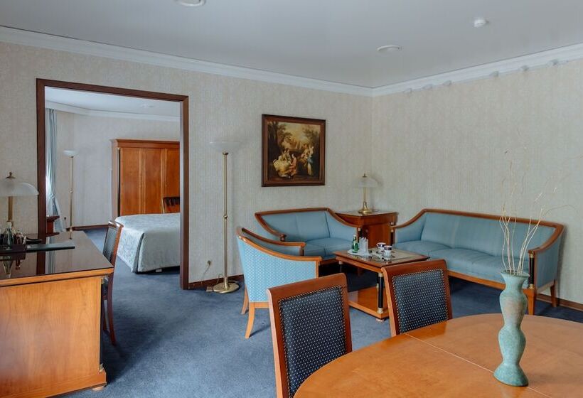 سوئیت پریمیوم, Park