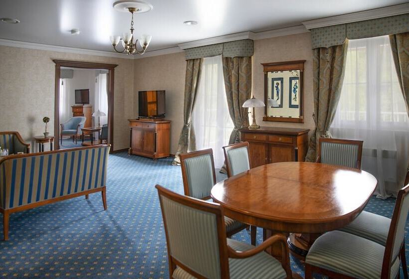 سوئیت پرزیدنت, Park