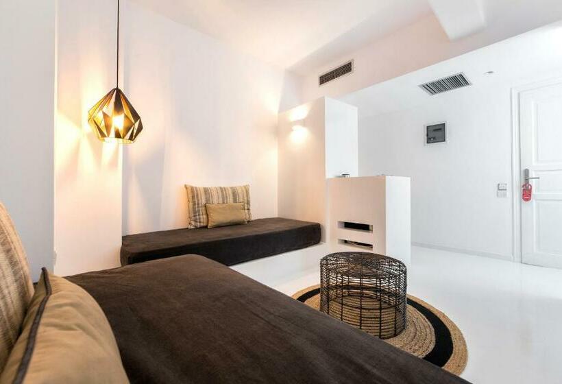 带海景高级家庭房间, Paros Agnanti Resort & Spa