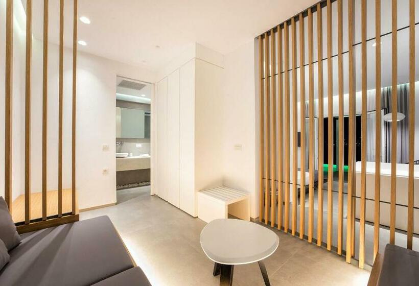 带海景的行政套房, Paros Agnanti Resort & Spa