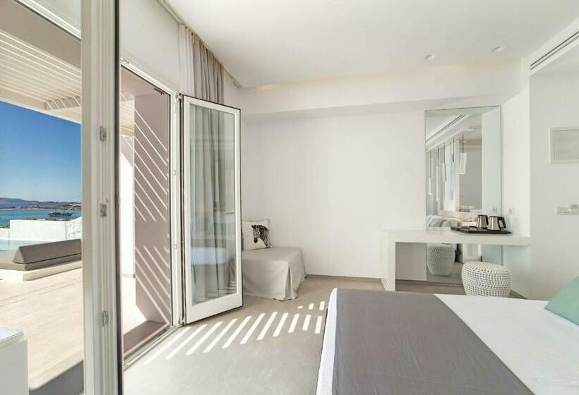 带海景的复工套房, Paros Agnanti Resort & Spa