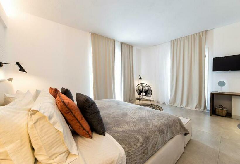 带海景的行政套房, Paros Agnanti Resort & Spa