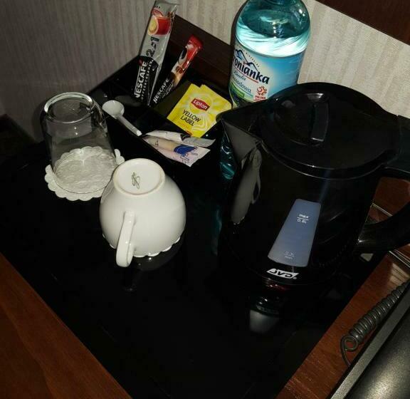 ファミリールーム, Rezydent