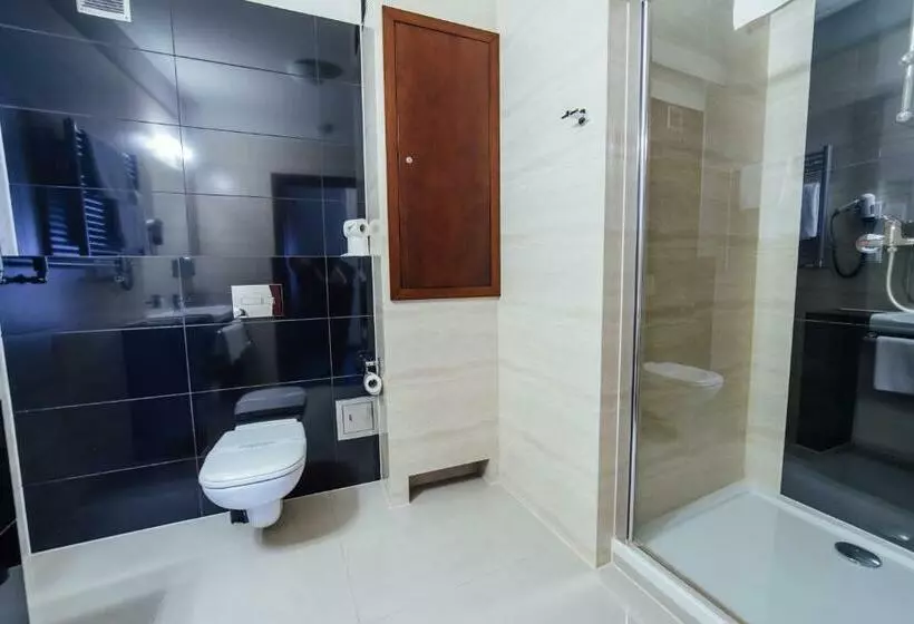 اتاق سوپریور یک تخته, Rezydent