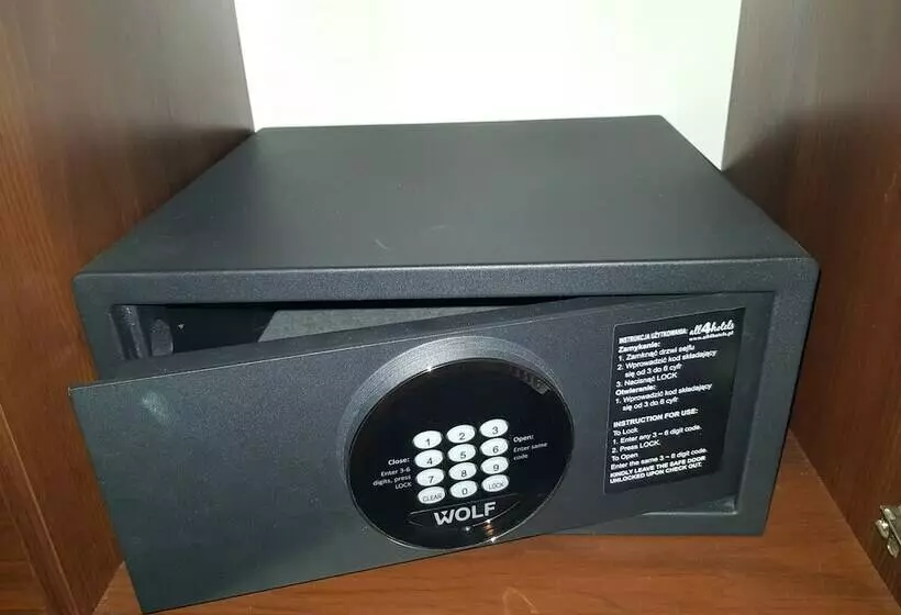 اتاق سوپریور یک تخته, Rezydent