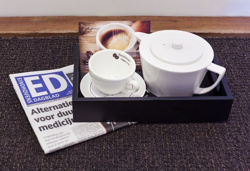 Номер Deluxe, Sandton Eindhoven Centre